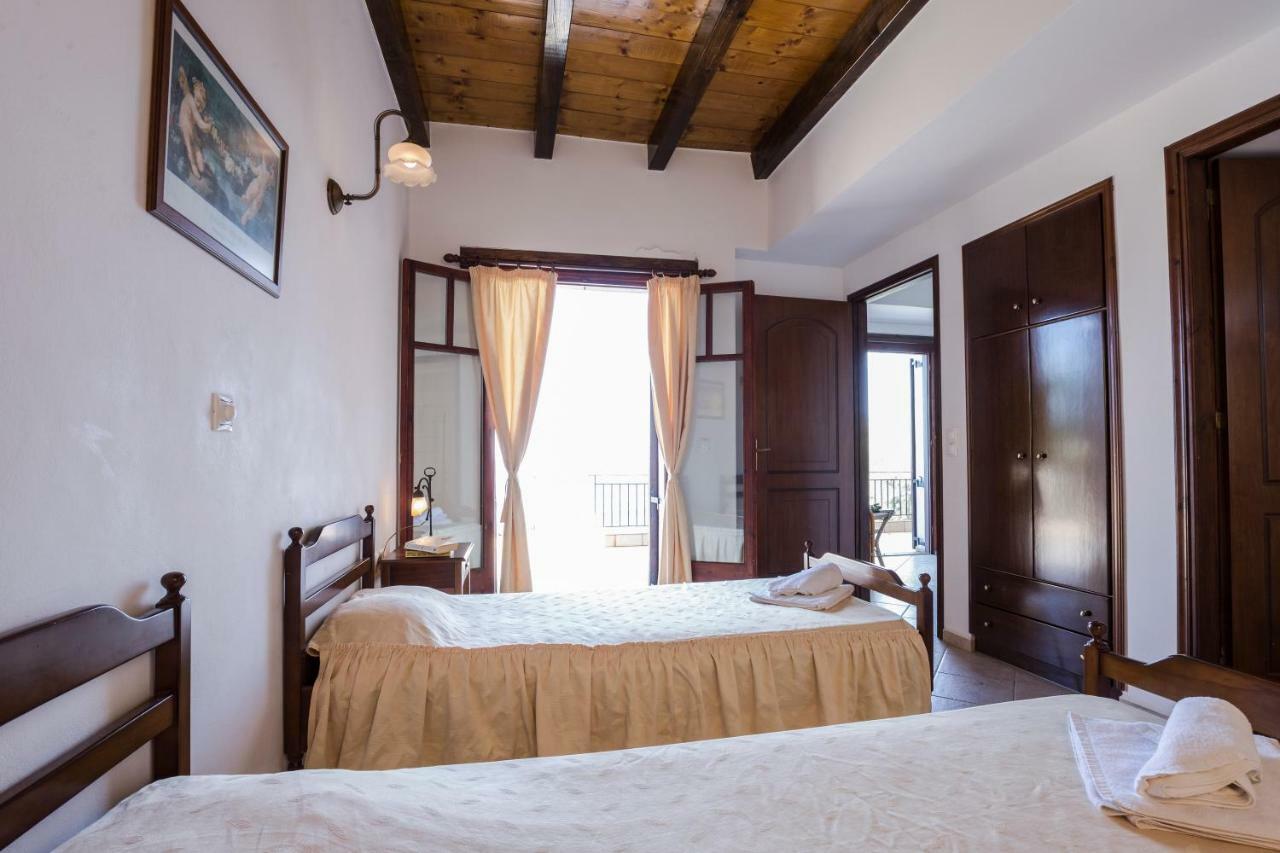 Pericles Beach Villa Kissamos Bagian luar foto